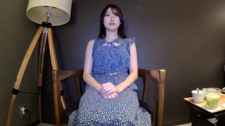 V888AV❤️【全国探花】铁牛高价约操外围小姐姐，风尘气息少看着像良家少妇，沙发抠穴啪啪AV视角展示做爱细节😁一区二区三区